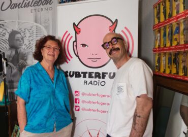 La radio y la televisión en constante transformación: Beatriz Pecker visita Simpatía por la industria musical