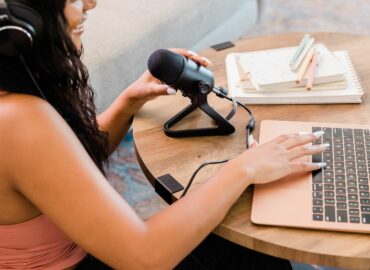 ¿Qué claves puedes seguir para que tu podcast tenga éxito?